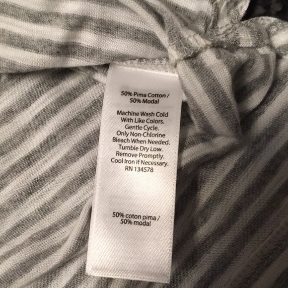 NWT Woman's Vineyard Vines shirt - Picture 5 of 5